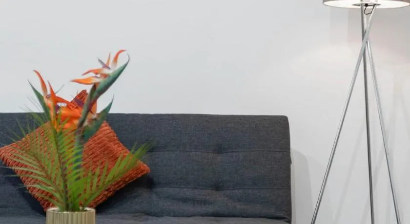 Free Parking - Sleeps 6 - Central - New Interior - Image 1