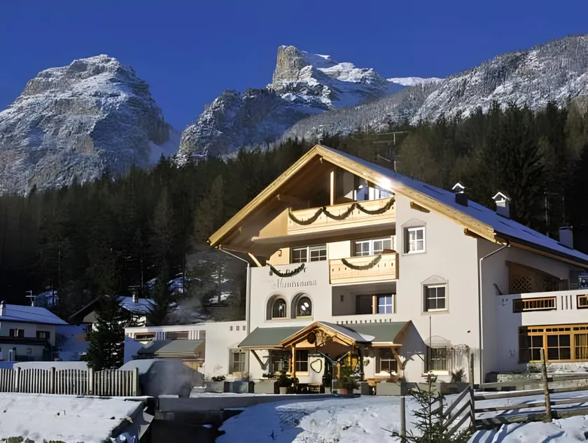 Ciasa Montanara - Image 1