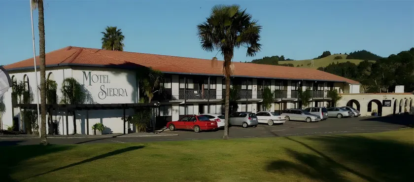 Motel Sierra - Image 1