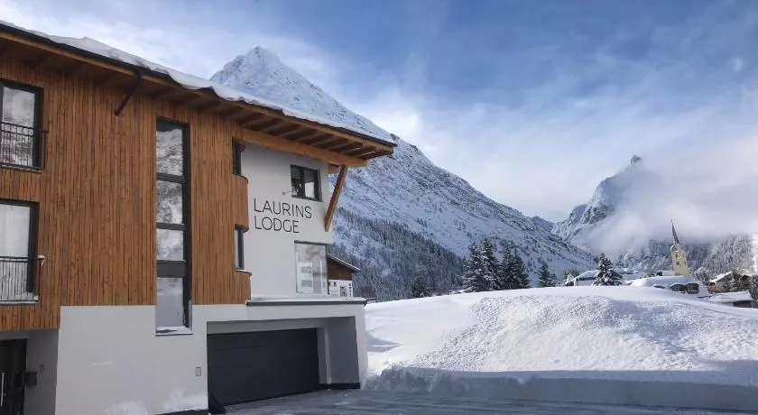 Laurins Lodge - Image 1