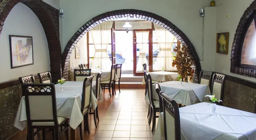 Hotel Central - Image 1