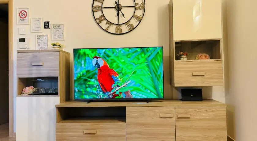 Sweet Home - Image 1
