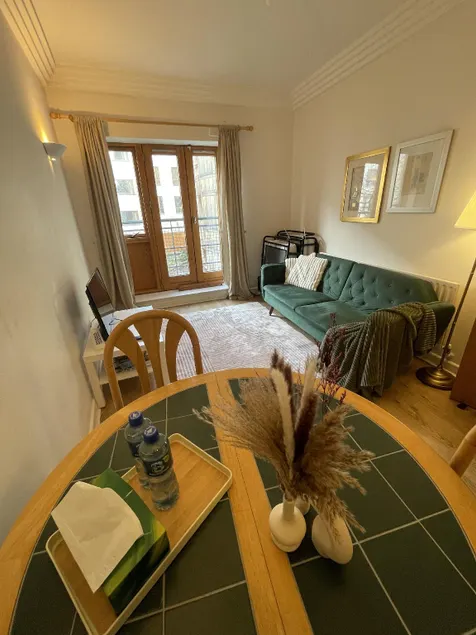 Luxury Two Bedroom Apt in Dublin - Image 1