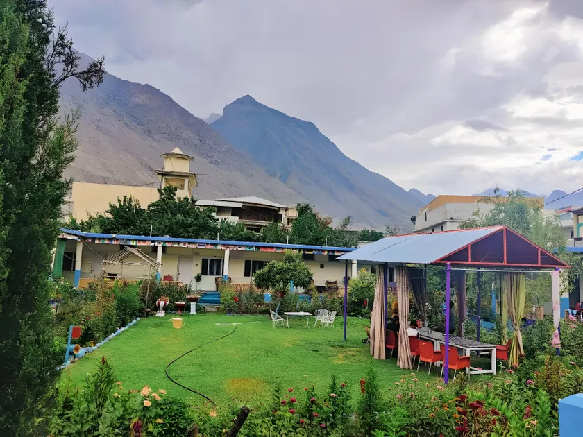 Madina Hotel 2 - Image 1