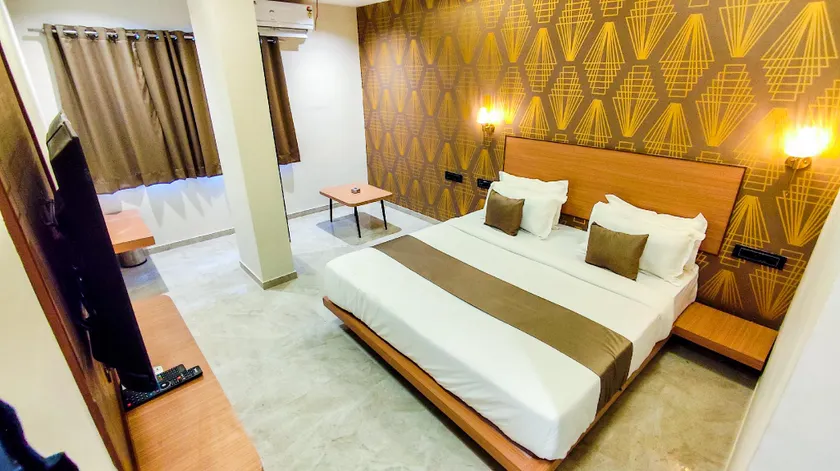 Hotel Nova Sky - Image 1