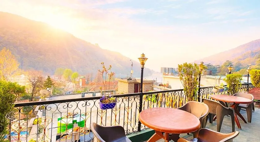 Sarovar Drishay Hotel Ankur Premium Palace Near Mall Road Nainital - Image 1
