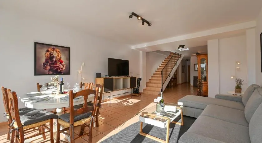 Artesol by Aguilarent - Image 1