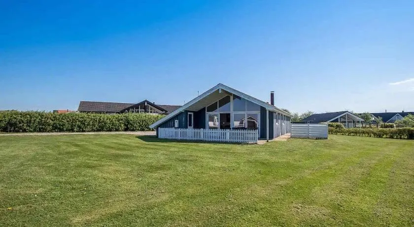 Large Family House With A Beautiful View - Image 1