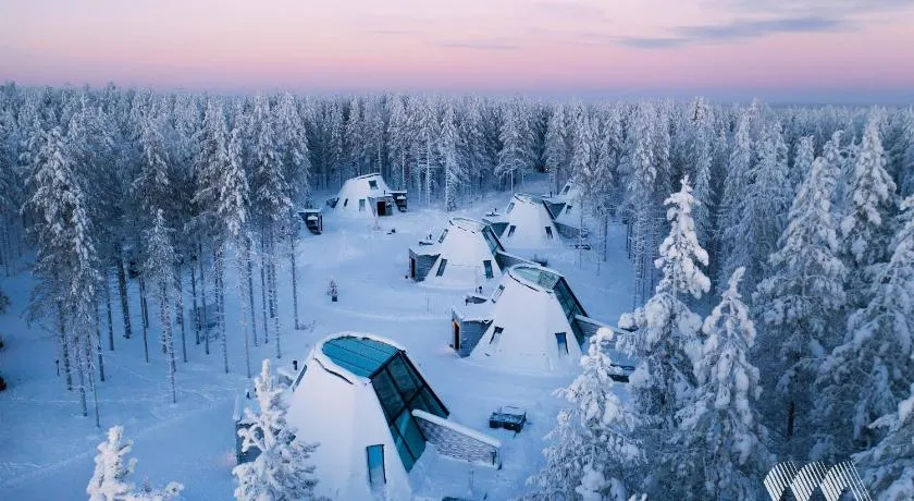 Glass Resort - Image 1