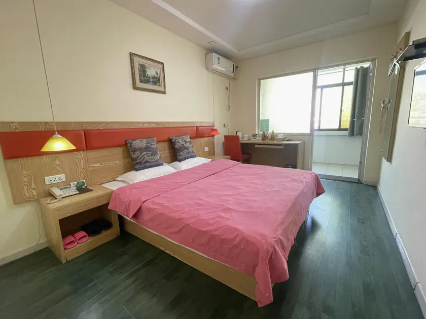 Xingyue Hotel (Xinxiang County Xiaoji Branch) - Image 1
