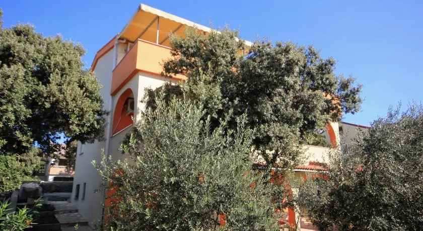Apartamento de una habitación con terraza y vista al mar Mandre, Pag (A-9354-c) - Image 1