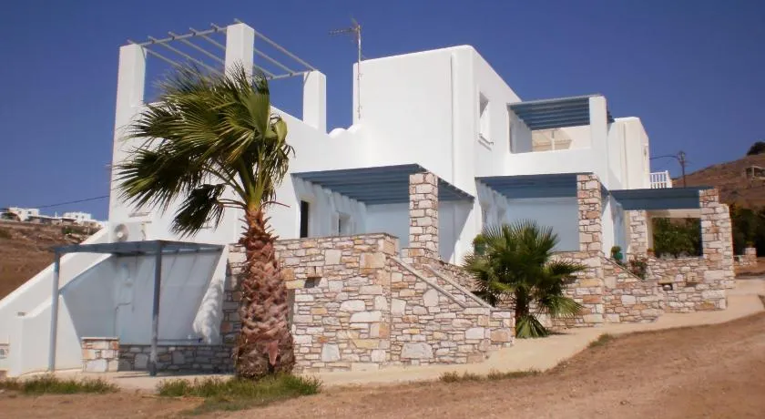 Panorama studios in PisoLivadi - Image 1