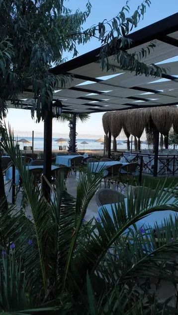 Dikili Sunset Club - Image 1