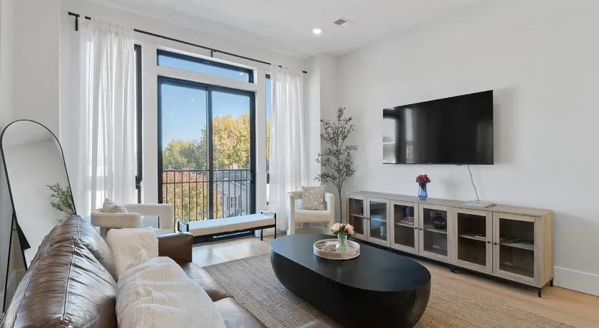 Luxury Apartment Stay Close To NYC and MetLife stadium - Image 1