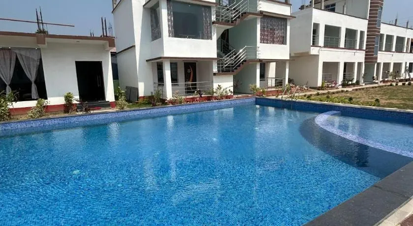 Prantik Hotel And Resorts - Image 1