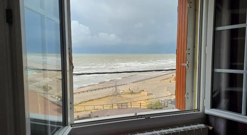 Au gré des marées 2 appartement face à la mer 2ème étage - Image 1