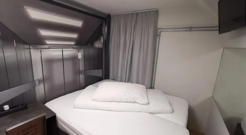 Boutique Hotel BS16 before Bern City Parking gratis - Image 1