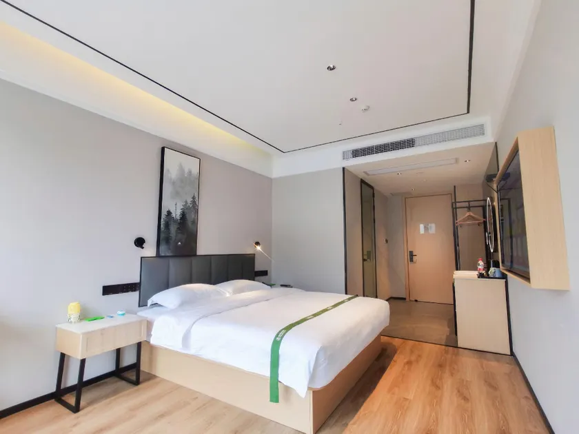 GreenTree Inn (Kangqiao Xinyuan Branch, Renmin West Road, Suining County, Xuzhou) - Image 1
