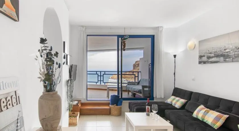 Stunning Sunset Ocean View Apt - Image 1
