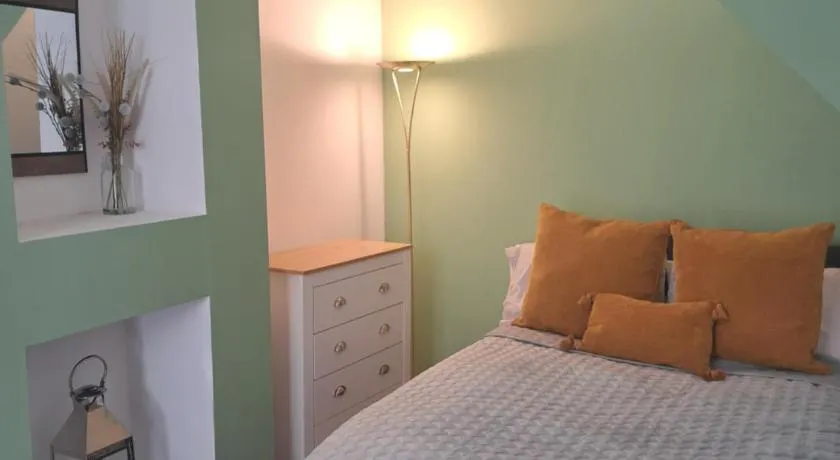 The Snug - Image 1
