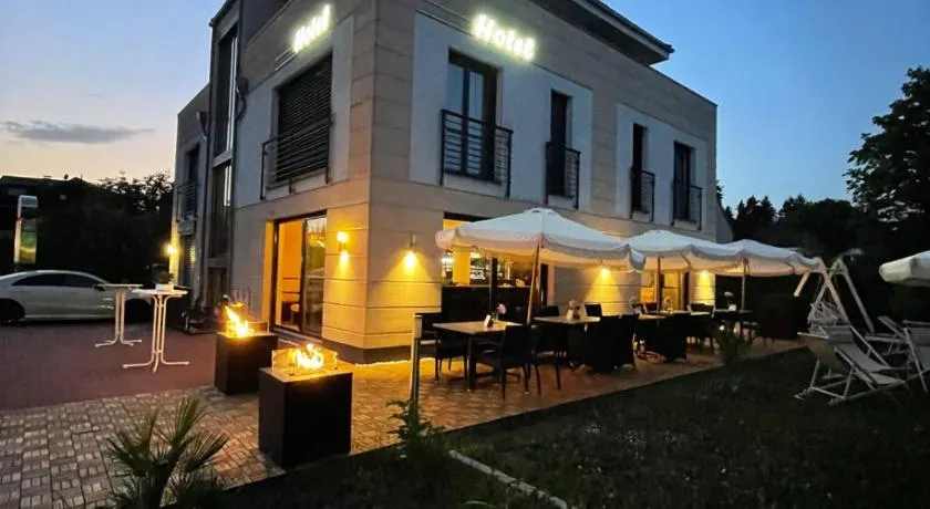 KT Estates Resort  Spa Frankfurt  - Image 1