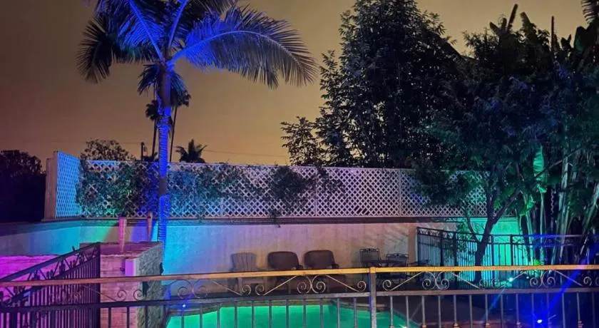 Wunderschönes Gästehaus im Herzen von Culver City + Pool & Whirlpool, Postleitzahl 90230 - Image 1