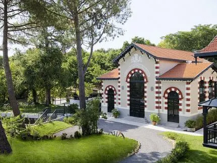 Hôtel Ville d'Hiver - Image 1