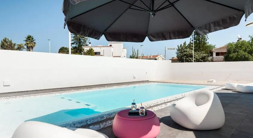 Leonida's Home - Shared Pool, Jacuzzi and beach 150mt - Image 1