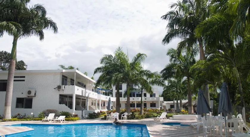 Apartamento de Lujo en Tonsupa - Image 1