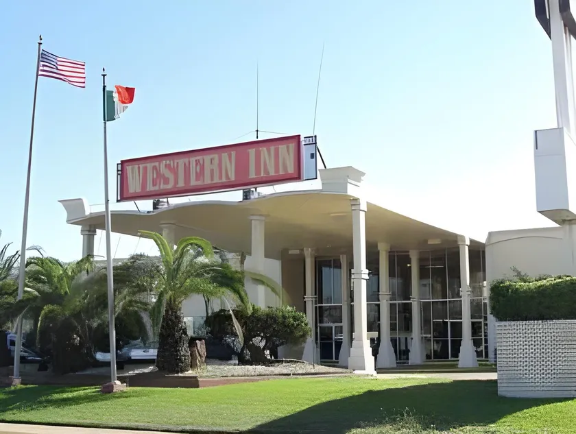 Western Inn - Image 1