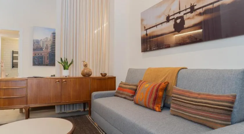 Pradillo-Auditorio Apartment - Image 1