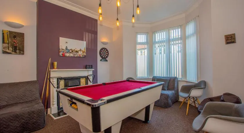 By Lushlets - City Centre Hot tub Pool table - Great for Hens Stags & Rugby groups! - Image 1