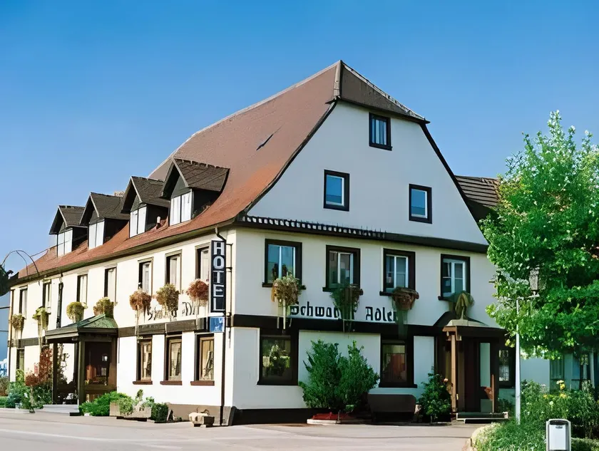 Hotel am Hindenburgplatz - Image 1