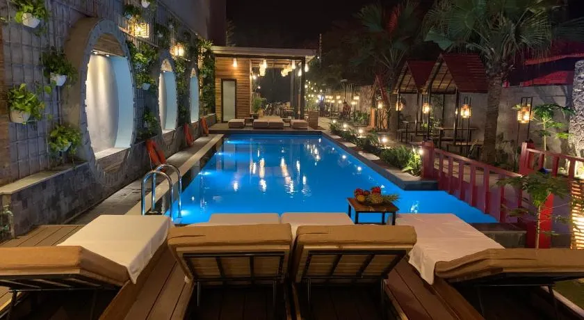 Tam Coc Marina villa - Image 1