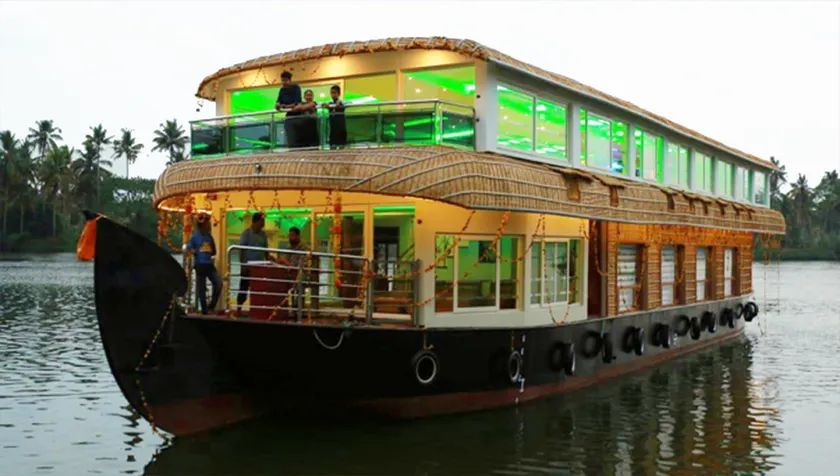Indraprastham Houseboat - Image 1