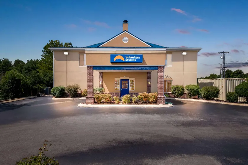 Suburban Studios Chattanooga Northeast - Ooltewah - Image 1