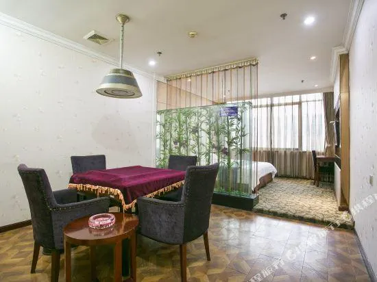 Gelin Fashion Hotel - Image 1