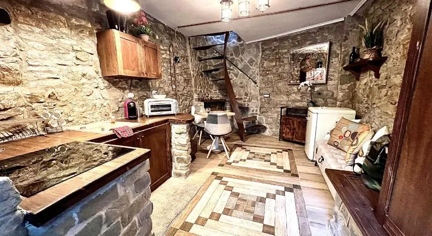 Casa Monaco Luxury Apartment - Image 1