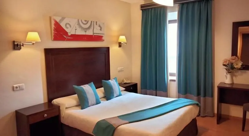 Hotel & Spa PLAZA Arriate - Image 1