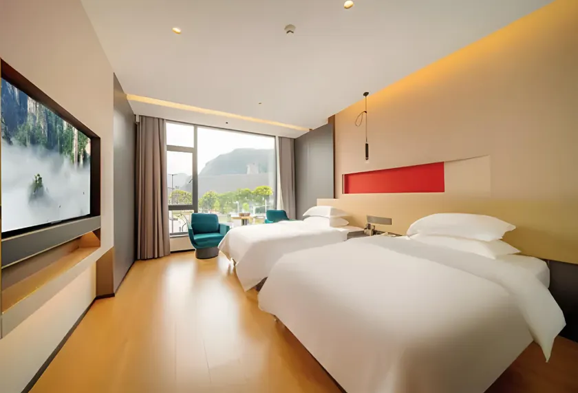 Zhangjiajie Yunqi Scenic Hotel - Zhangjiajie National Forest Park East - Image 1