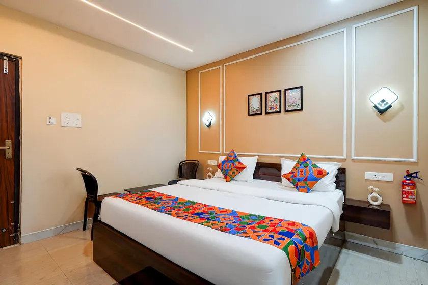 FabHotel Fantasy - Image 1