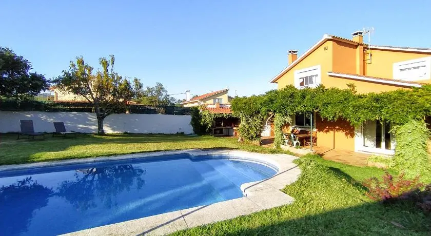 Casa da Glicia, una casa con piscina privada, para disfrutar y relajarse - Image 1