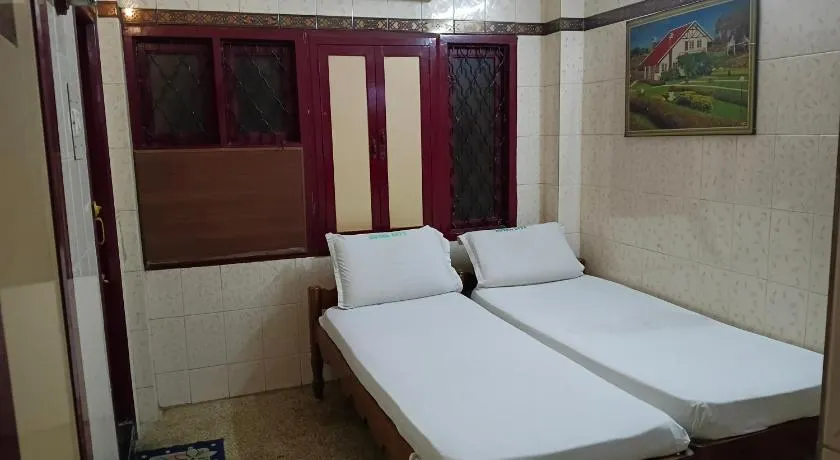 Royal Guest House - Image 1