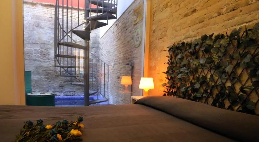 Loft independiente con Piscina compartida en Centro de Valencia - Image 1