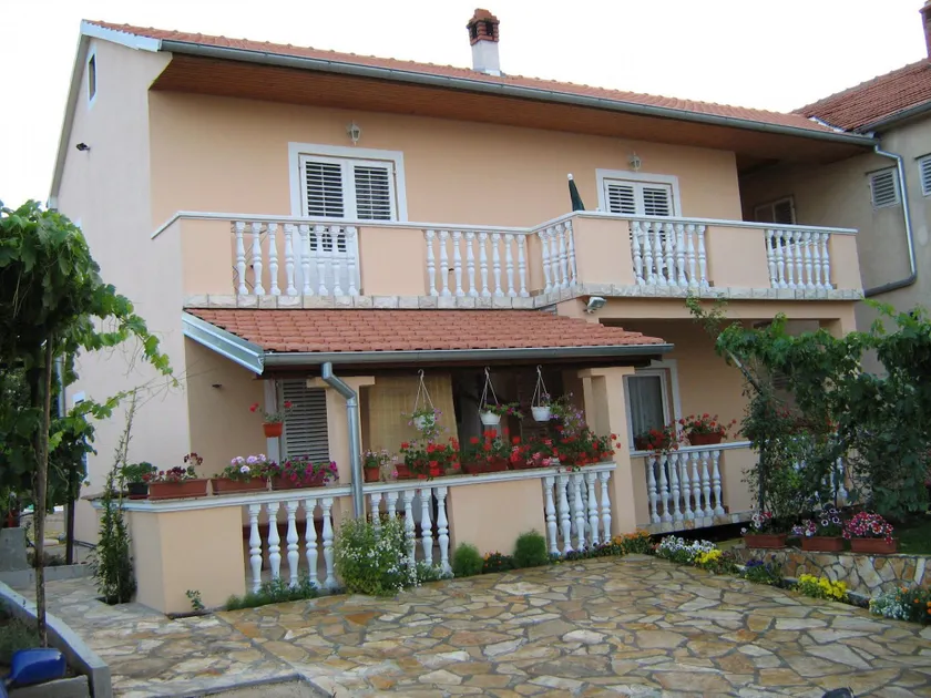 Apartment Bor - 20 meters from beach: A1 Kraj, Island Pasman - Image 1