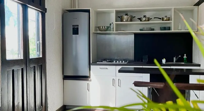 MOKA HOUSE - Image 1