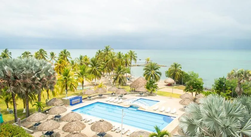 Coveñas - Condominio Puntepiedra Hotel - Image 1