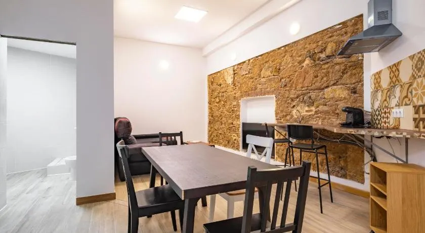 BRAND NEW Pl Espana Sants Fira Apartment 2024 Built, Aplus, AirCon & Heating, Gigabit WiFi, Parking - Image 1