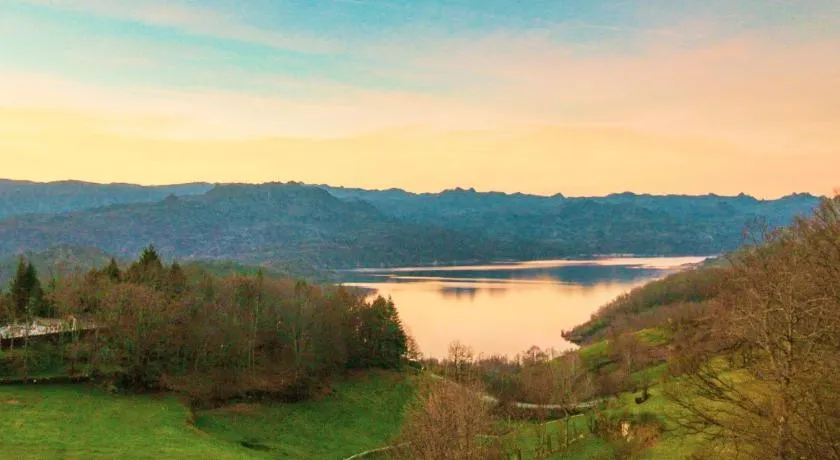 O Pôr do Sol do Gerês - Image 1