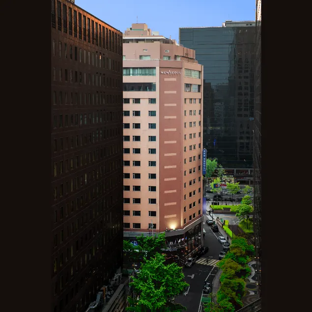 New Seoul Hotel Myeongdong - Image 1